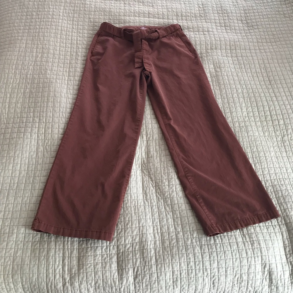 Brown wide leg pants with tie at the waist. Size 10